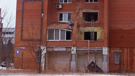 Moscú: La retirada del armamento pesado en el este de Ucrania depende de Kiev