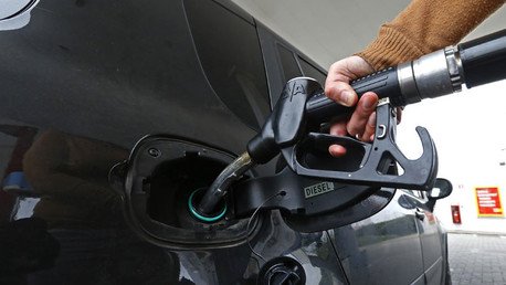 El petróleo barato allana el camino catastrófico para el planeta 