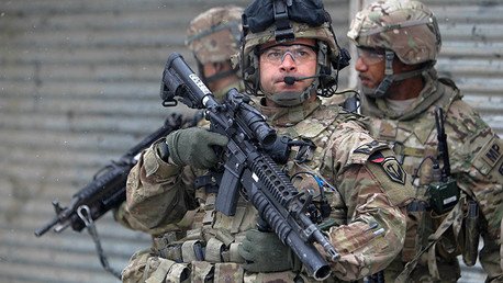  "La política exterior estadounidense está a cargo de los tontos"