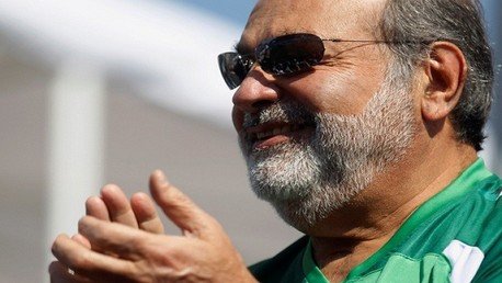 Carlos Slim 'se adueña' de España a precio de ganga 