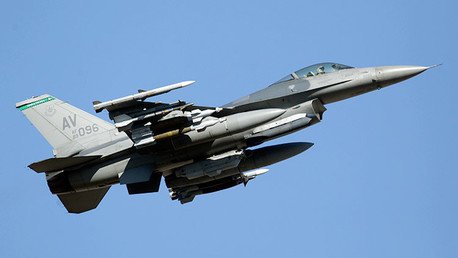 Moscú: "Aumentan considerablemente los vuelos de la OTAN cerca de la frontera rusa"