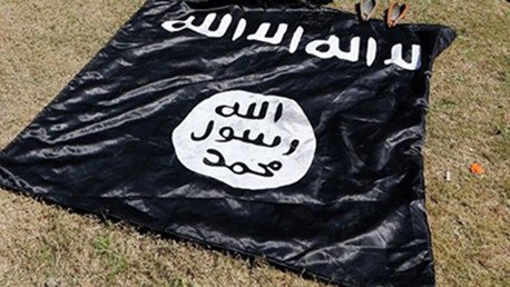 Un video sangriento del Estado Islámico muestra a un niño matando a tiros a un espía