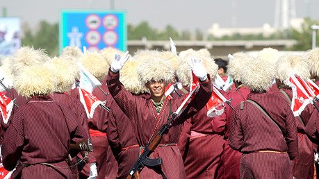 Los momentos más pintorescos del desfile iraní por el 35º aniversario de la guerra con Irak