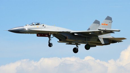 Pekín envía cazas J-11B a las islas en disputa en el mar de la China Meridional