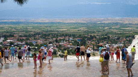 Putin aconseja a los rusos que se abstengan de viajar a Turquía