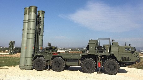 India negocia con Rusia la compra de cinco complejos S-400