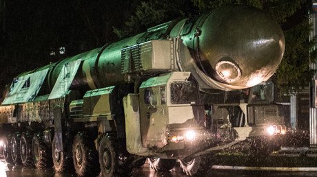 Rusia lanza de prueba un misil balístico intercontinental Tópol