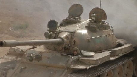 VIDEO: El Ejército sirio provoca la huida de los terroristas en Daraa