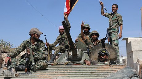 RT se adentra en la 'capital' del EI