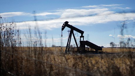 Arabia Saudita no reducirá la producción de petróleo