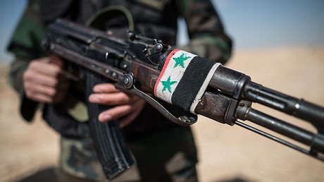 "Estados Unidos lleva a cabo una guerra indirecta contra sí mismo en Siria"