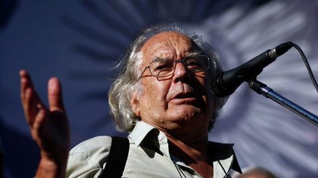 Premio Nobel de la Paz argentino a Obama: "No debe venir al país el 24 de marzo"