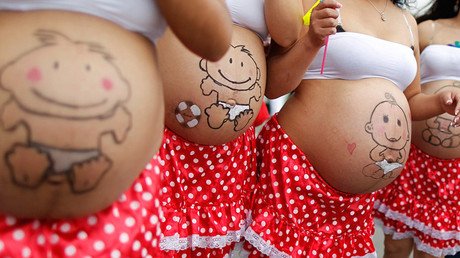 "Los hombres también tienen derecho": Suecia busca legalizar el 'aborto' para hombres 