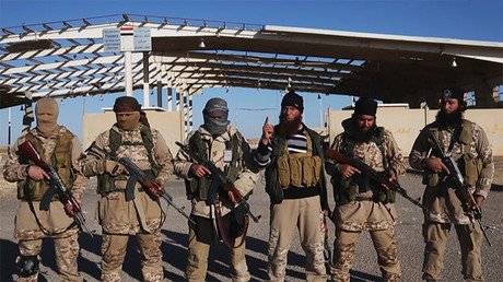 Video: Las deserciones en masa minan al Estado Islámico