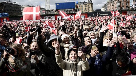 Infografía: ¿Cuáles son los países más felices sobre la faz de la Tierra?