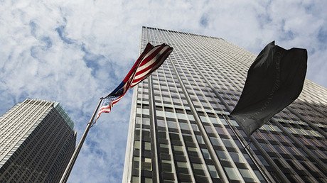 "A herradura azul le gusta...": ¿Realmente quién provocó la crisis económica del 2008?