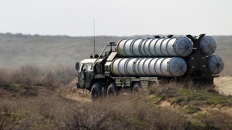 Irán confirma la primera entrega del sistema ruso de defensa antiaérea S-300
