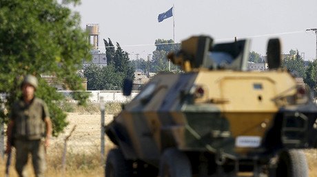 Putin: "El Gobierno de Turquía lucha contra los radicales menos de lo que colabora con ellos"