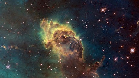 ¿Alienígenas en Alfa Centauri?: Para qué Hawking y Zuckerberg quieren "lanzar un iPhone al espacio"