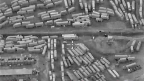 Video: Un dron ruso capta la entrada masiva de terroristas a Siria desde Turquía