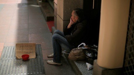 "El capitalismo caerá porque los bancos y la elite política dejan pudrirse a los pobres"