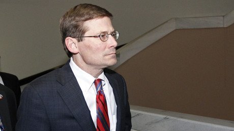 Exdirector de la CIA: EE.UU. debería asesinar rusos e iraníes en Siria "de forma encubierta"