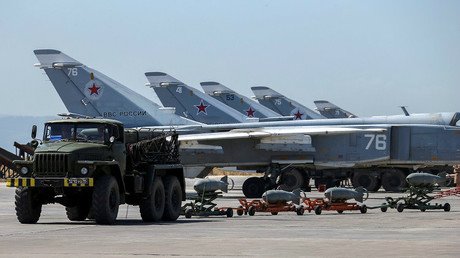 Rusia convertirá Jmeimim en su propia base en Siria