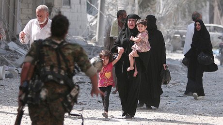 "Decapitaron a mi hijo ante mis ojos": escalofriantes recuerdos de los sirios atrapados en Alepo