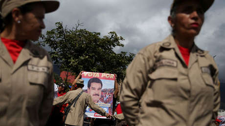 Maduro prorroga la vigencia de los 100 bolívares y el cierre fronterizo con Brasil y Colombia