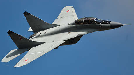 Putin: Han comenzado las pruebas de vuelo del avanzado caza ruso MiG-35