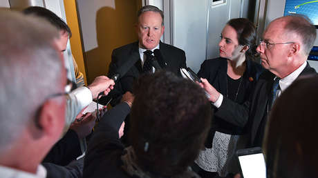 Sean Spicer: "'The New York Times' le debe una disculpa a Trump"