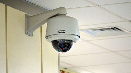 Las cámaras de seguridad captan la imagen de la asesina del hermano de Kim Jong-un