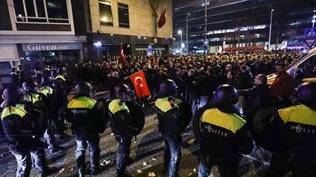 Cómo se deterioraron las relaciones entre dos miembros de la OTAN en tan solo dos días