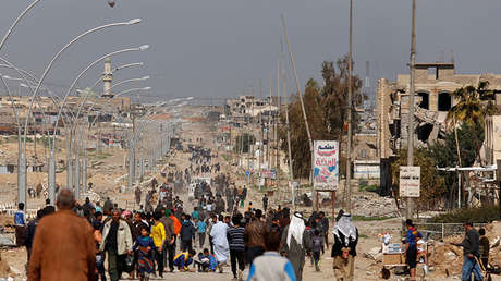 "Nuestras casas cayeron sobre nosotros": La pesadilla de las personas que escaparon de Mosul