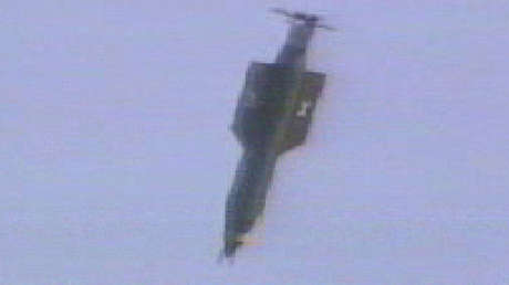 "Matar moscas a cañonazos": Motivos que estarían detrás de la 'madre de las bombas' en Afganistán