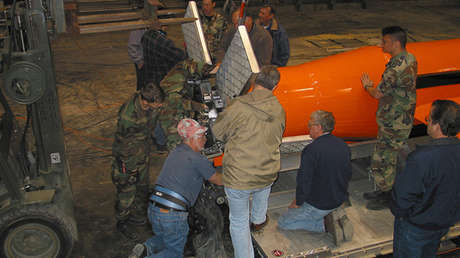 Experto militar de EE.UU.: "La madre de todas las bombas no es más que un gran contenedor"