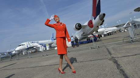 Estos son los requisitos que deben cumplir las azafatas en diferentes aerolíneas