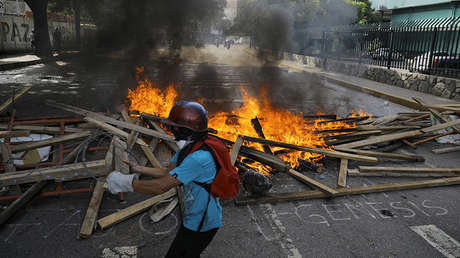 Los tuits del diputado que inventó una masacre en Venezuela