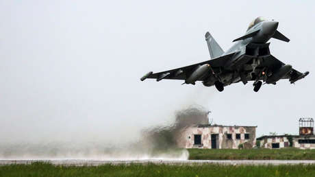 Piloto británico deja un 'mensaje de amor' para el Estado Islámico en una de sus bombas (FOTO)