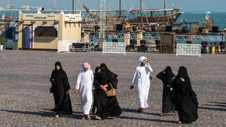 Los cataríes acumulan alimentos y agua por miedo a la escasez (FOTOS)