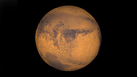 FOTO: Un agujero gigante en la superficie de Marte desconcierta a los científicos