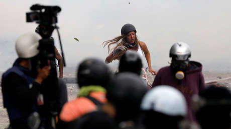 Guarimba contra periodistas: el necesario estado de desinformación 