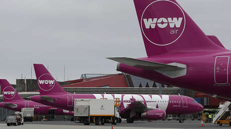'Wow!': Una aerolínea de bajo coste anuncia que pagará a sus pasajeros por volar