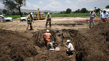 Toda una economía por la borda: 28 tomas clandestinas en ductos de Pemex al día