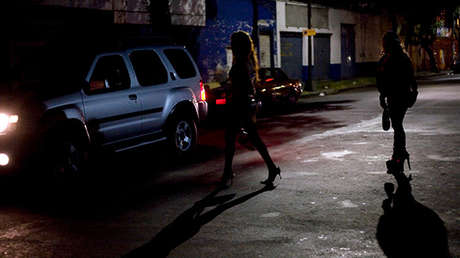 'Sexoservidoras' por 85 dólares: Cómo 'alquilan' mujeres en México para convertirlas en esclavas