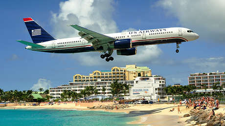 FOTOS: Un famoso aeropuerto del Caribe resulta devastado por el paso del huracán Irma