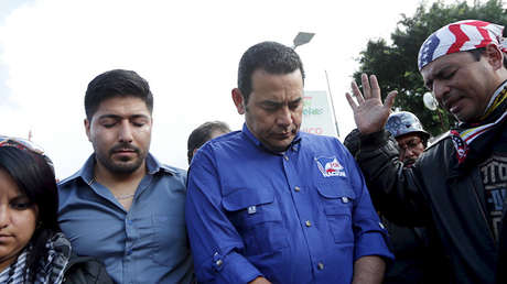 El presidente de Guatemala pide a Dios que su mandato termine en 2020