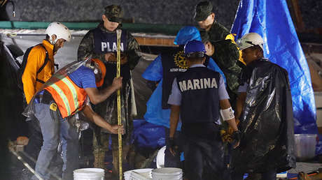 Ciudad de México: Hallan a seis niños con vida bajo los escombros del colegio Enrique Rébsamen