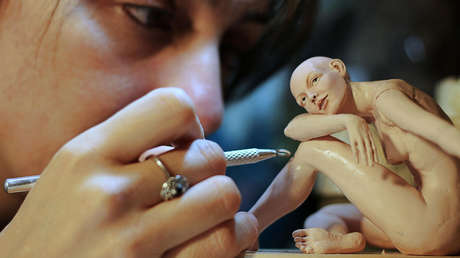 Desde el esqueleto hasta los dientes: las increíbles miniaturas de una artista brasileña (FOTOS)