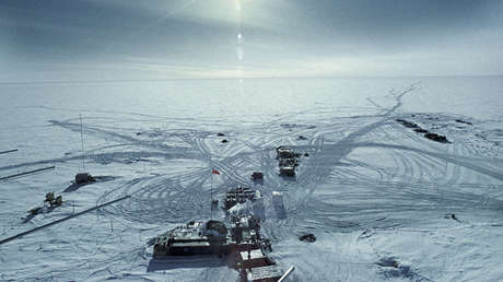 ¿Qué secretos esconde el mayor lago de la Antártida?